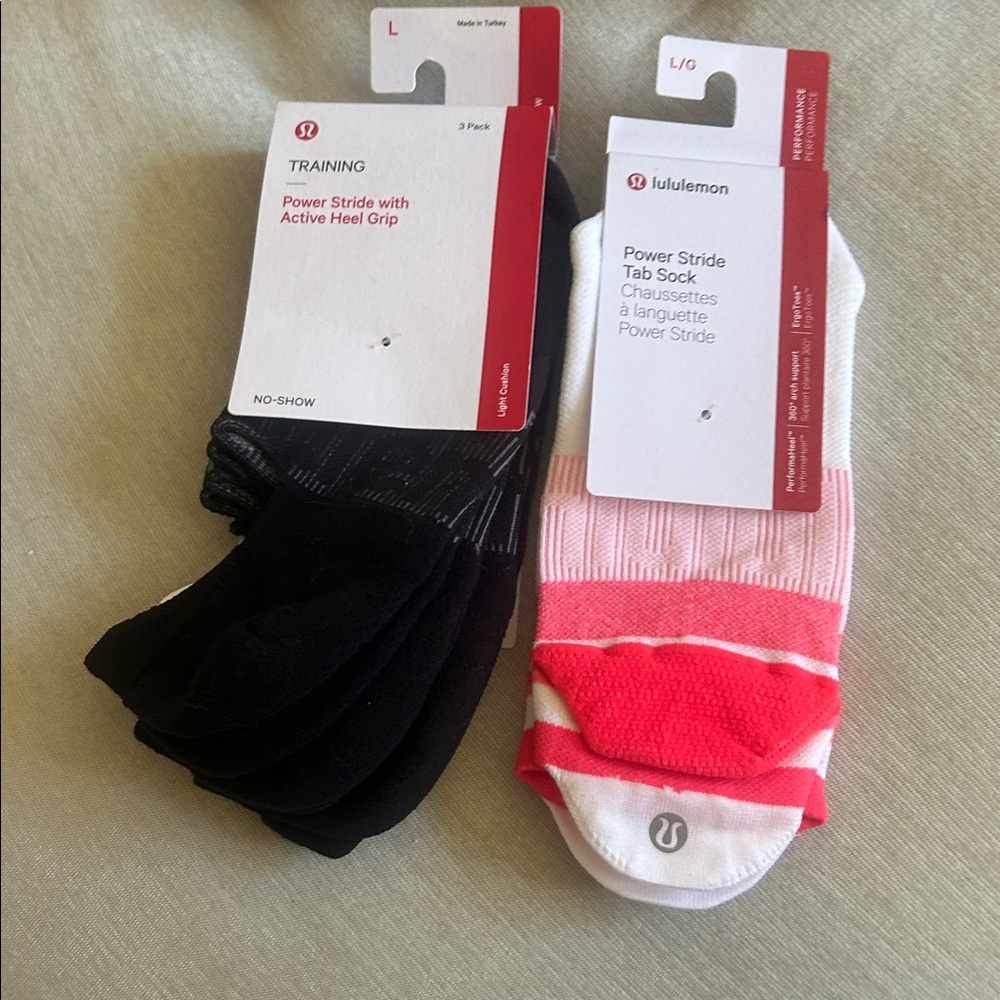lululemon athletica Woman’s power stride socks (4 pairs total)